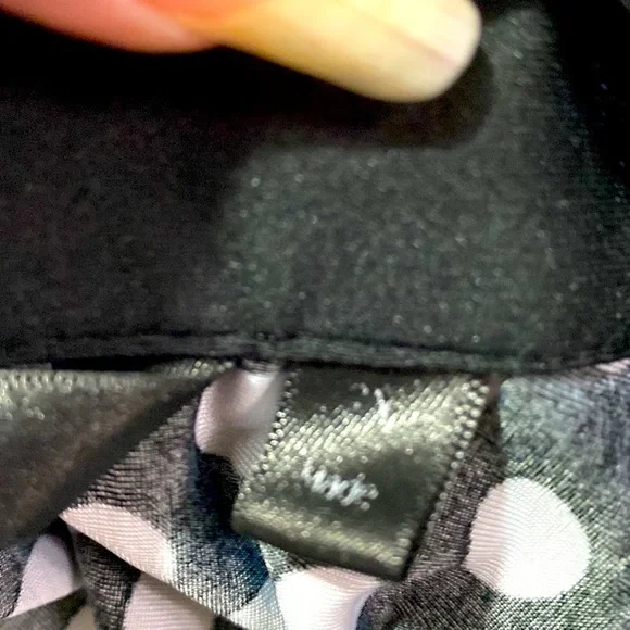 Black dress with white polka dots - Picture 10 of 12